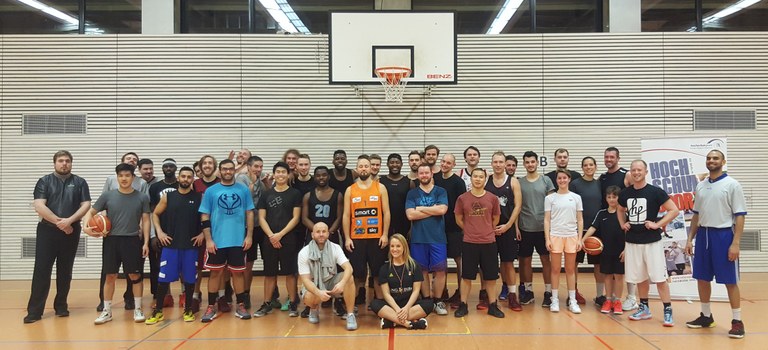 SE Abschlussturnier   Basketball   WiSe 2017 18   Gruppenfoto